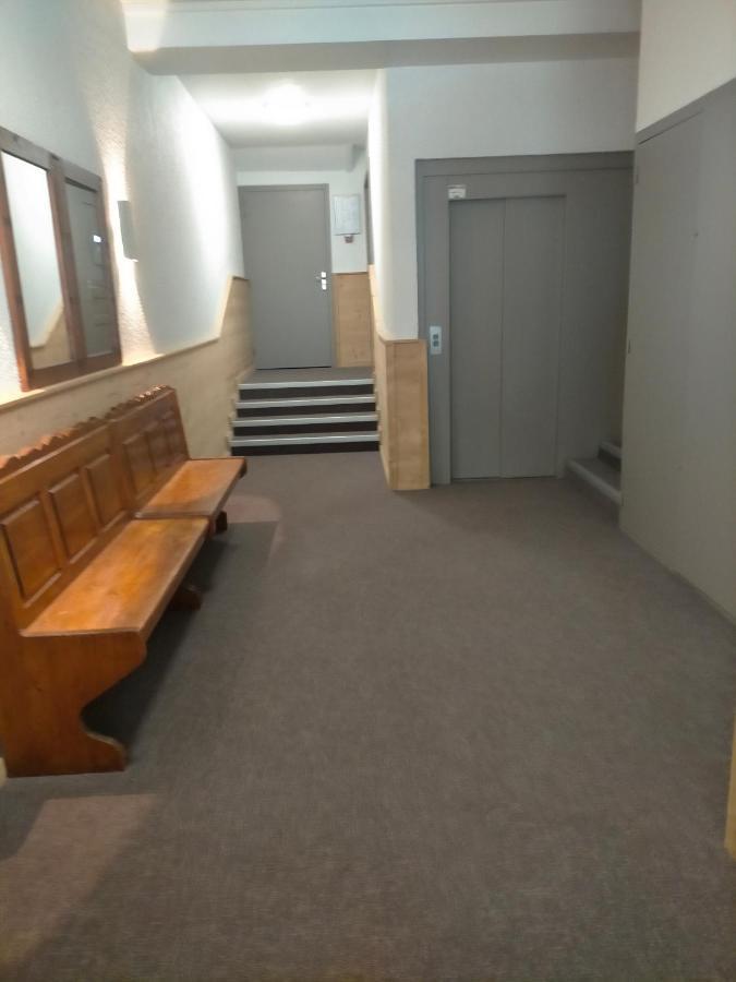 Apartment Valfrejus 19m2 Cosy 60 M Des Pistes Draps Non Compris