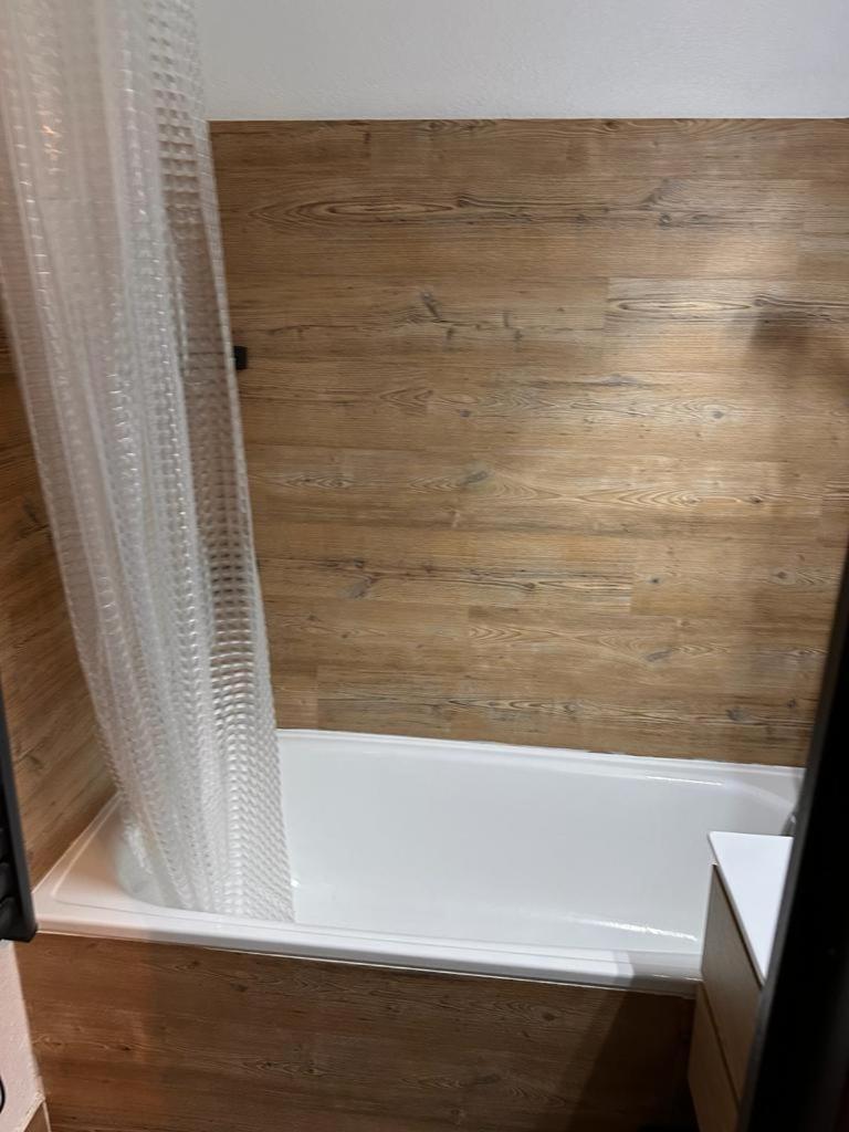 Apartment Valfrejus 19m2 Cosy 60 M Des Pistes Draps Non Compris Modane